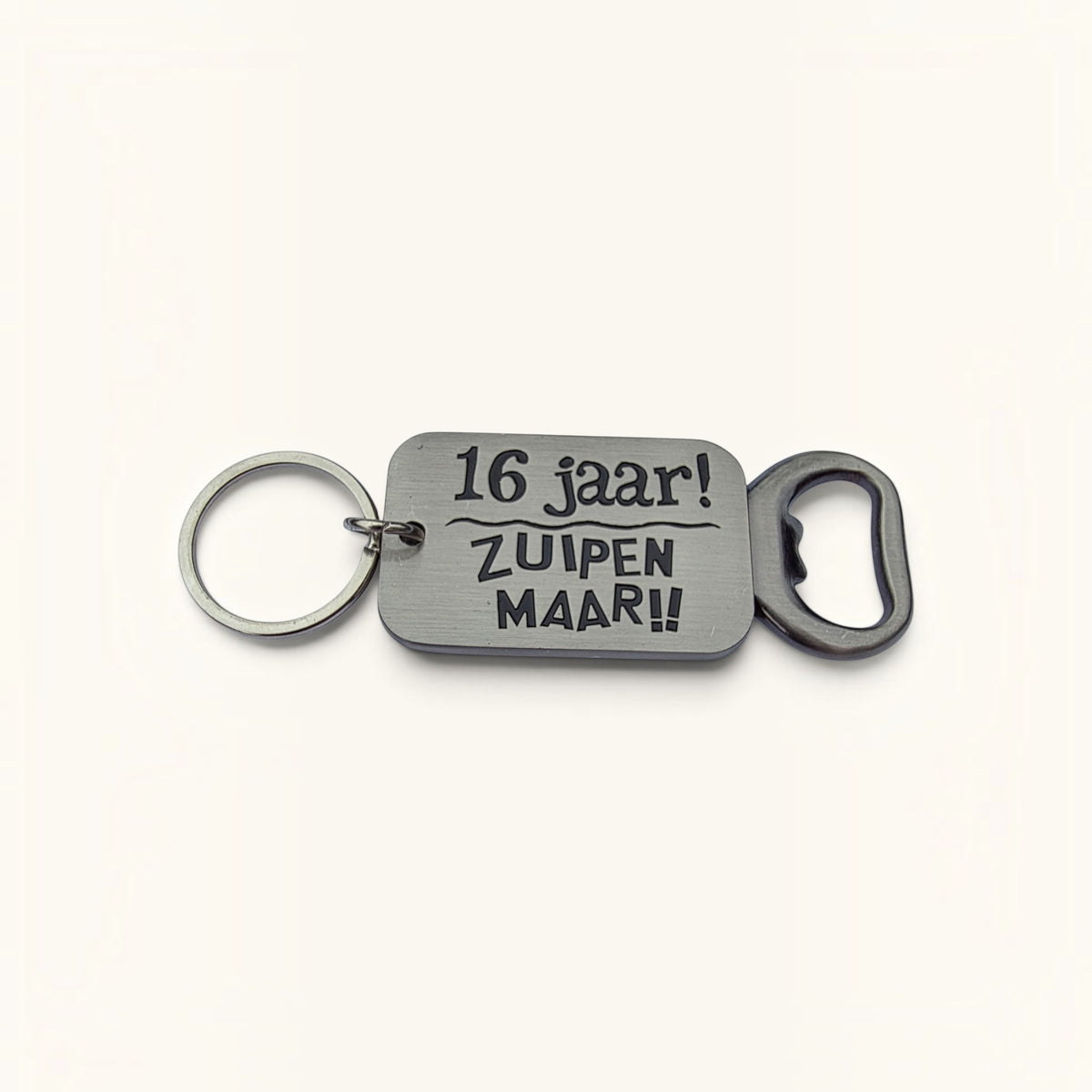Sleutelhanger Flesopener - 16 jaar!